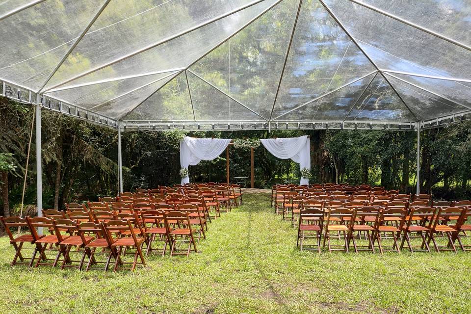 Altar com tenda provid. noiva