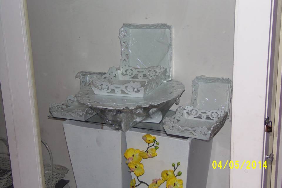 Mesa bolo  bandeja branco neve