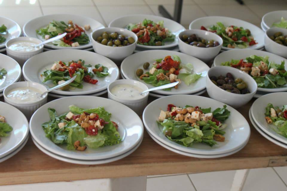 Bários tipos de saladas