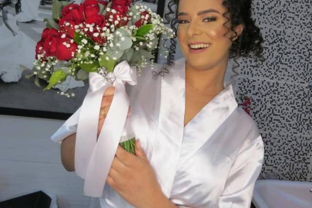Thais Bignotto Makeup