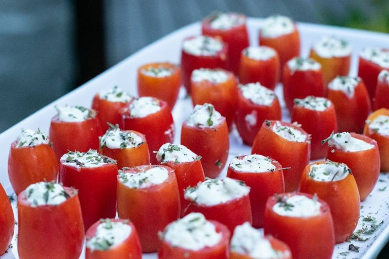 Tomate cereja com ricota