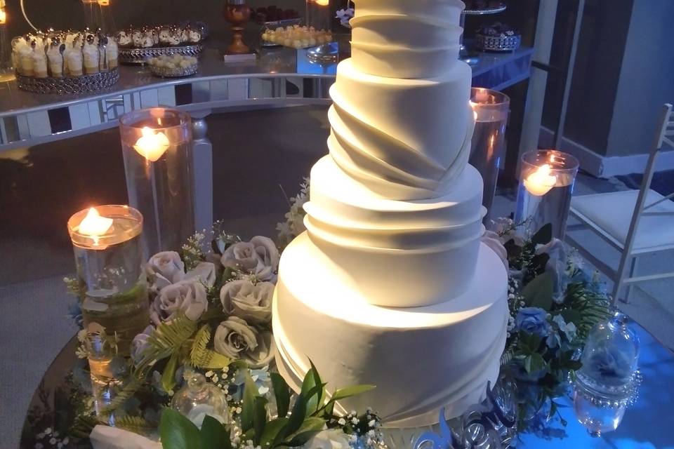 Clássica, espelhada , velas