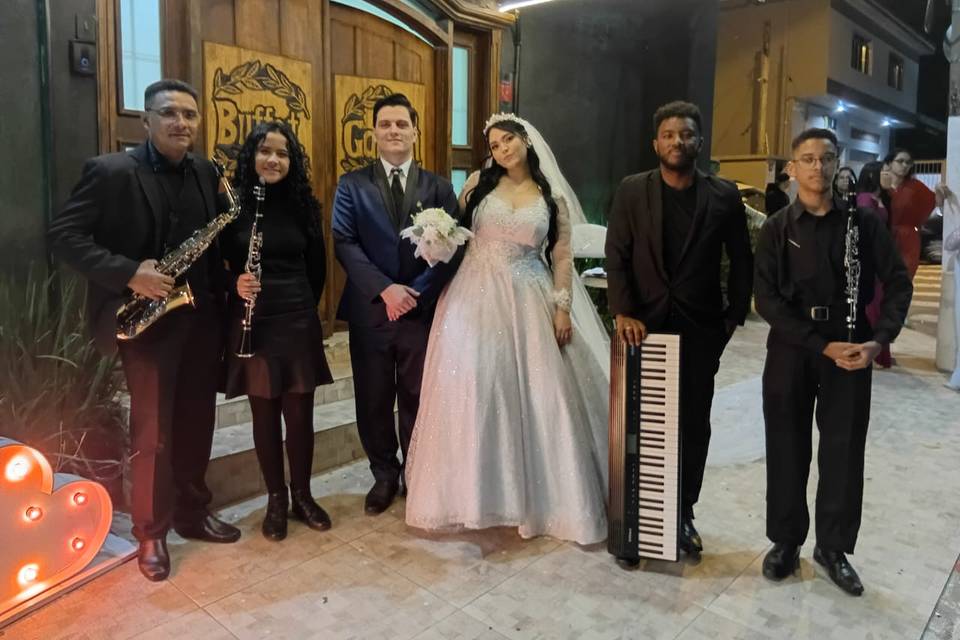 MAESTRO MIKA E ORQUESTRA
