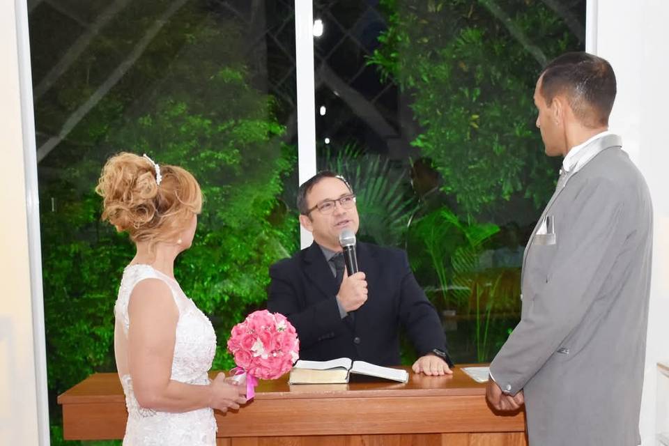 Celebrante de casamento