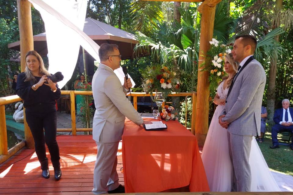 Celebrante de casamento