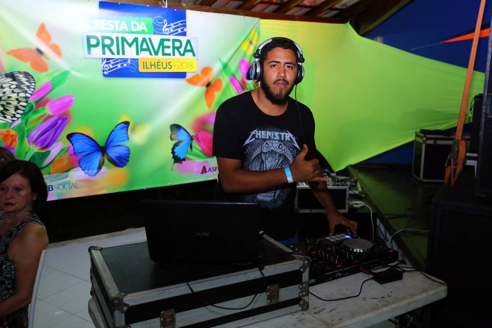 Dj! Bora galera!