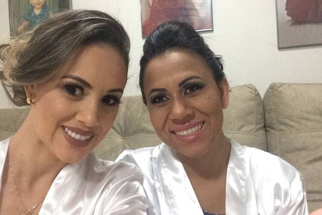 Celebrante e Cantora juntas.