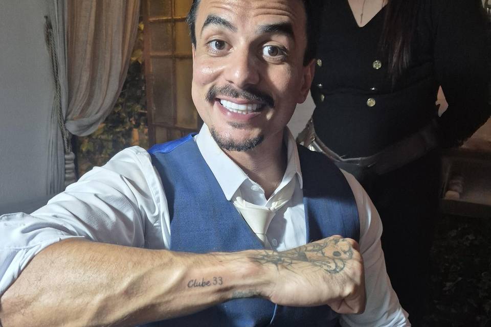 Noivo com a tatuagem