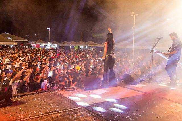 Show Talles e Larissa