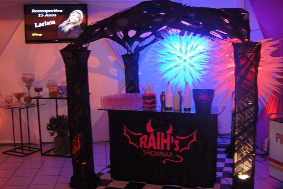 Raih's Show Bar