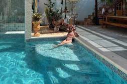Sauna integrada a piscina