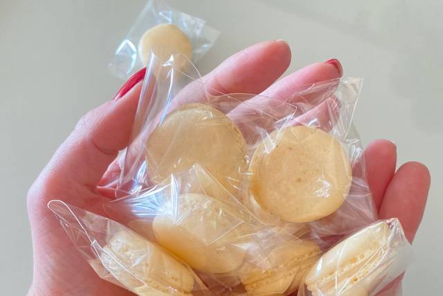 Mini Macarons