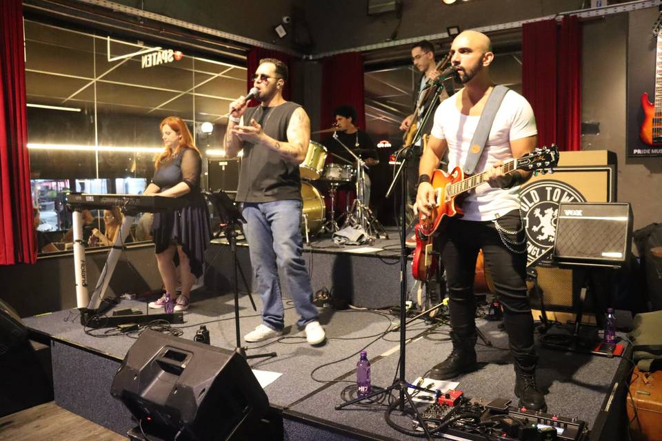 Show Old Town English Pub