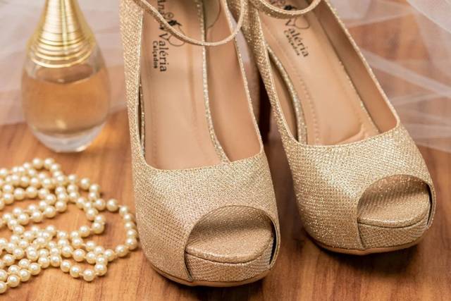 Peep toe Dourado AV