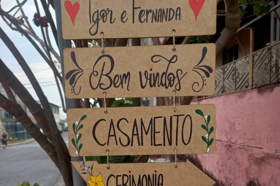 Placa para decorar o ambiente.