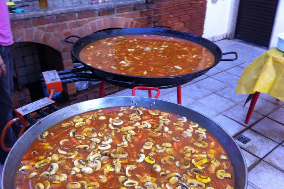 Paella montanhesa e frutos do