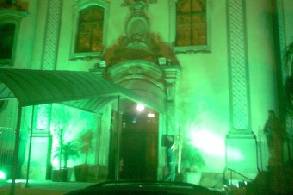 Iluminando sua entrada na igreja