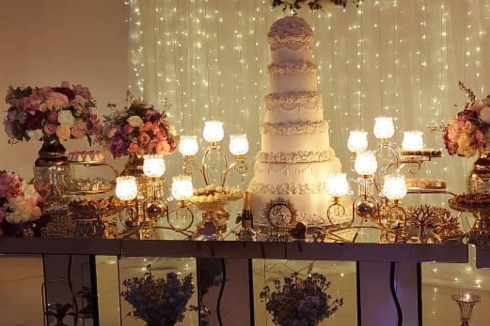 Mesa de bolo decorada