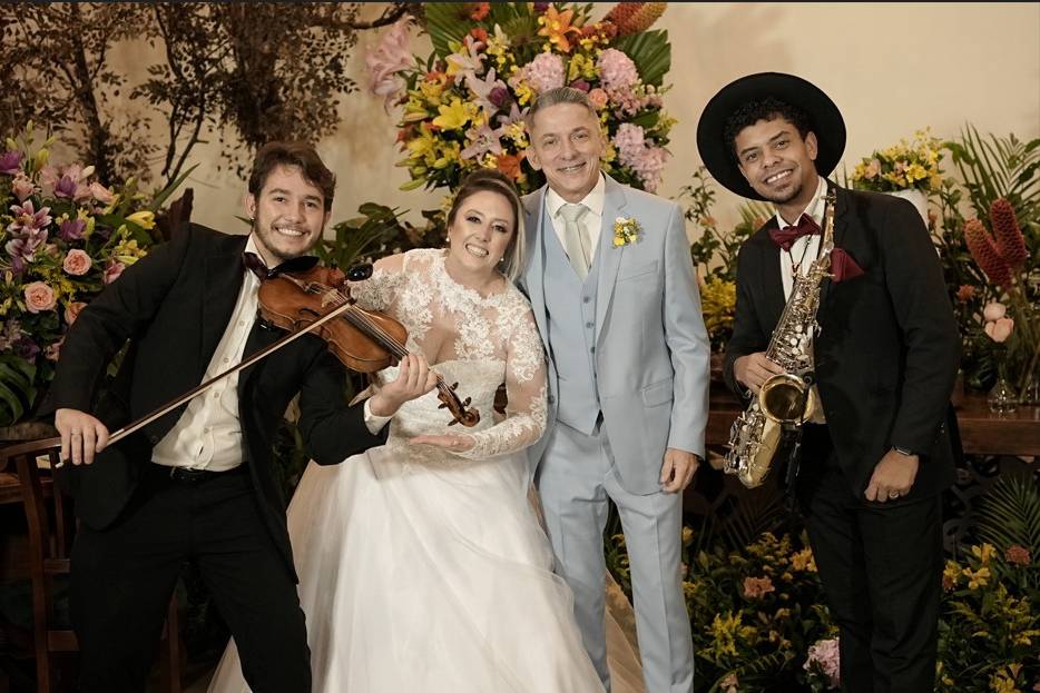 Amaro Music