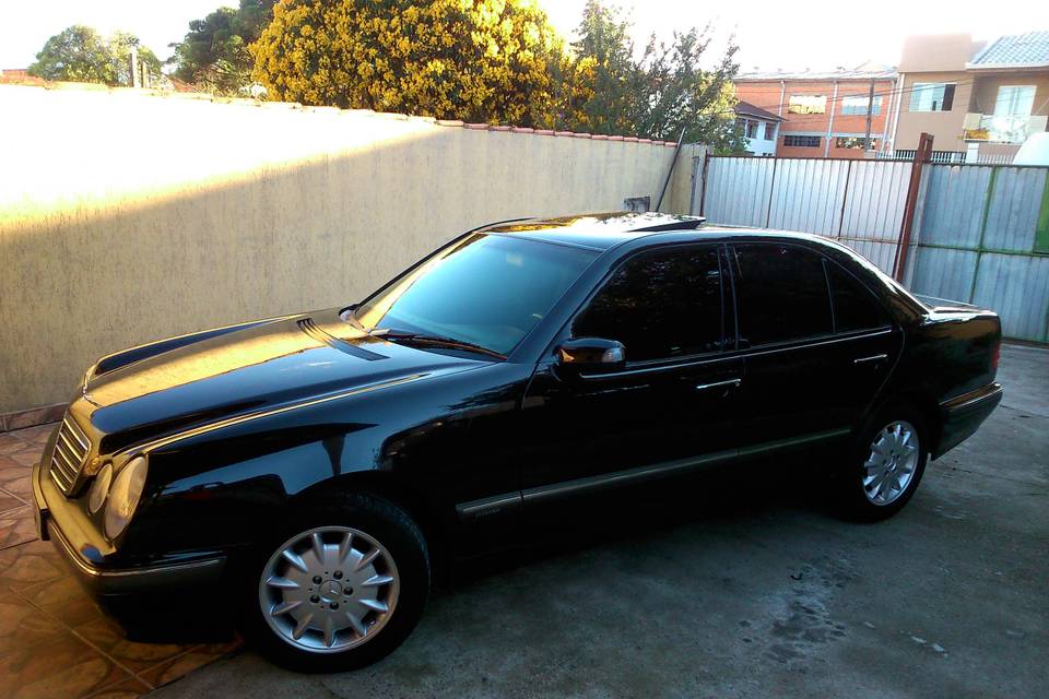 Mercedes Benz E 240