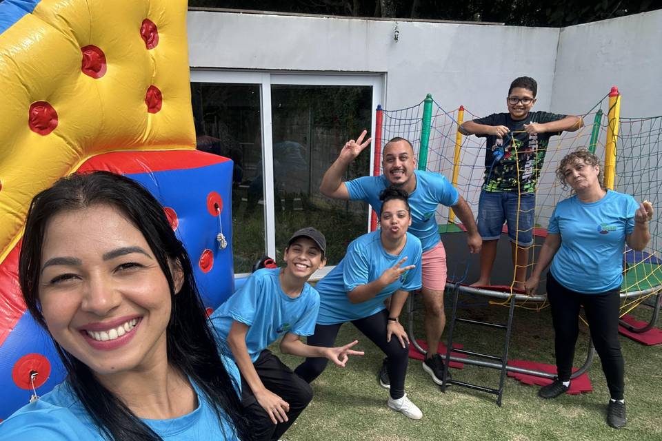 Sempre com sorriso no rosto