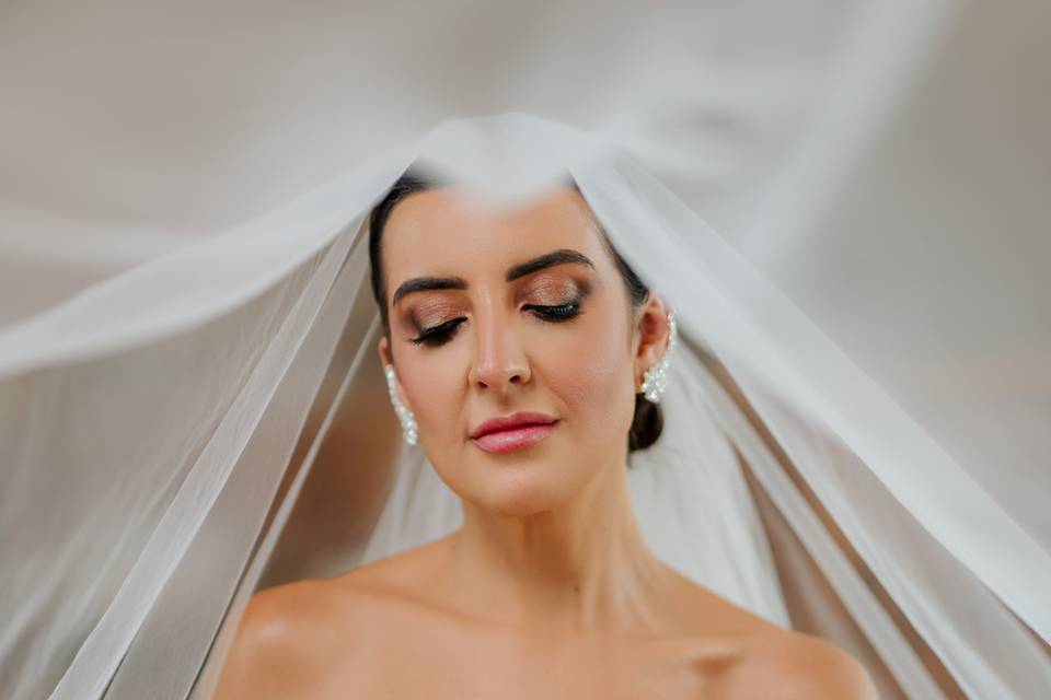 Vestido de noiva minimalista
