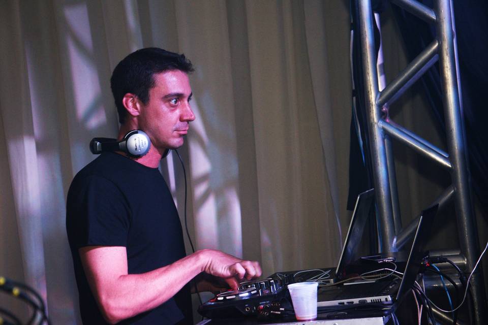 Nosso DJ Fael Camargo