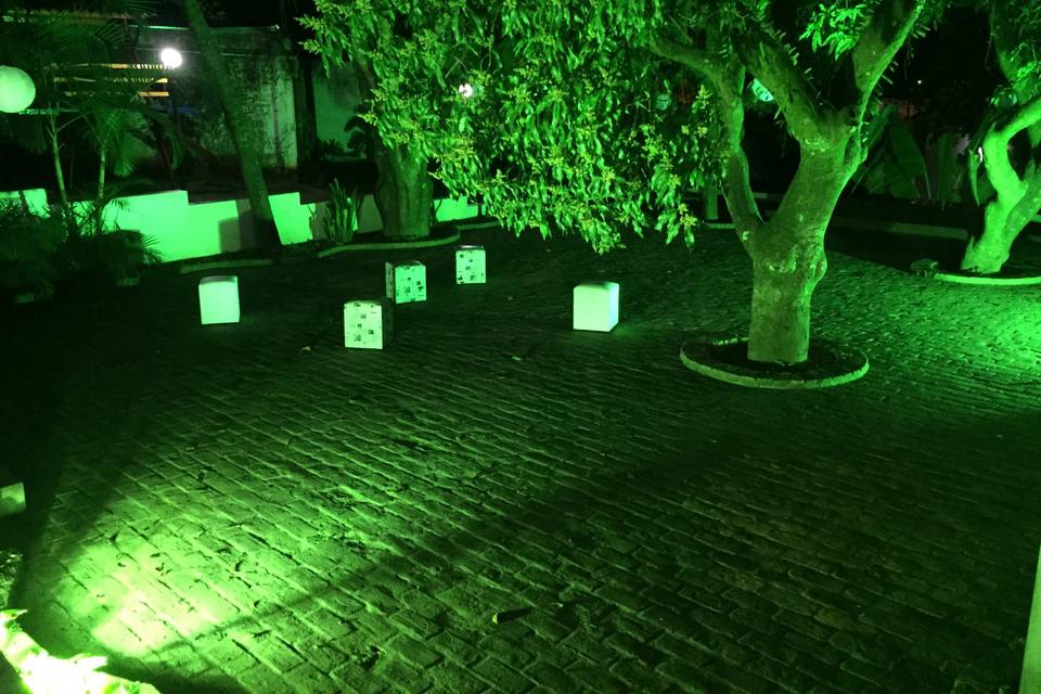 ILUMINAÇÃO DE  JARDINAGEM