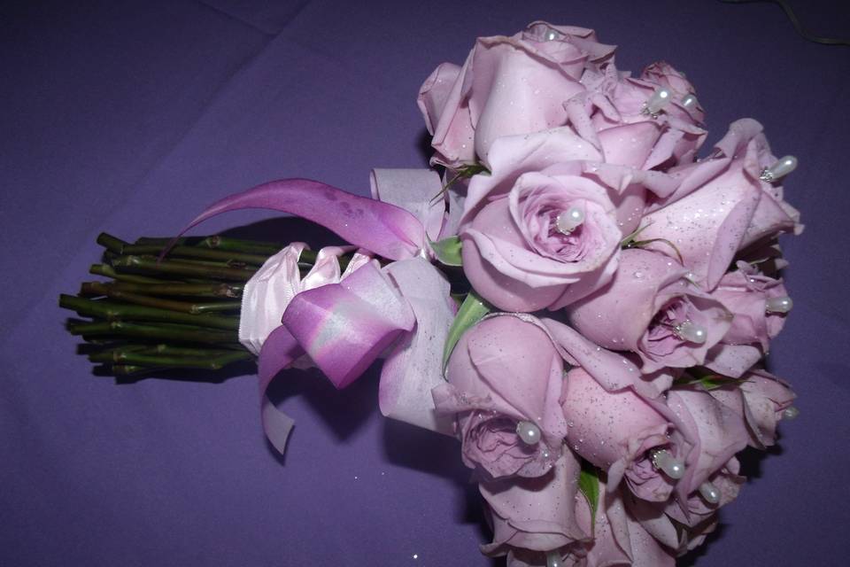 Buquê em rosas lilás