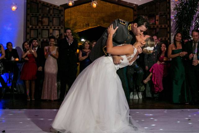 Os noivos Ingrid e Gustavo