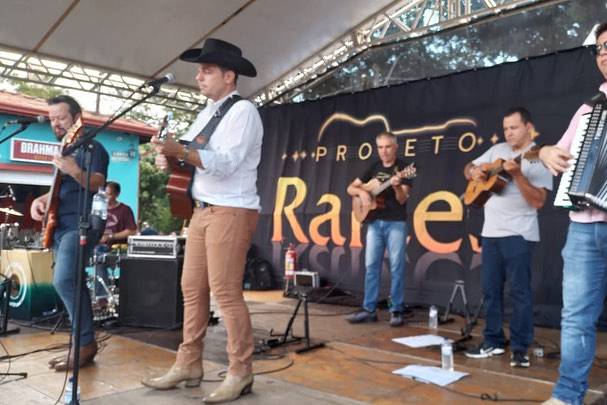 Banda Projeto Raízes