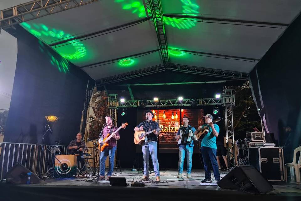 Banda Projeto Raízes