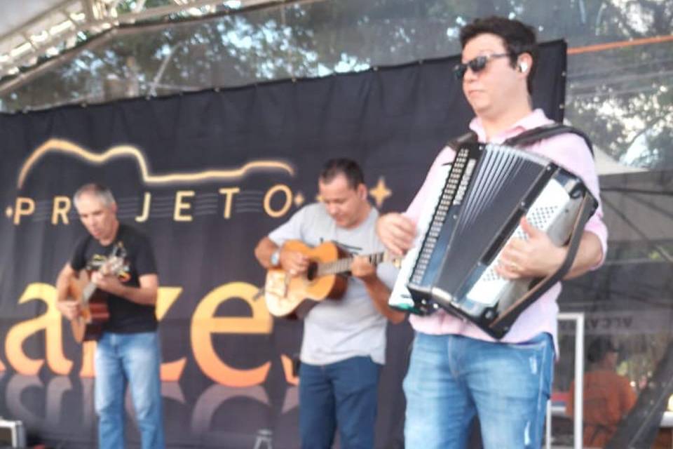 Banda Projeto Raízes