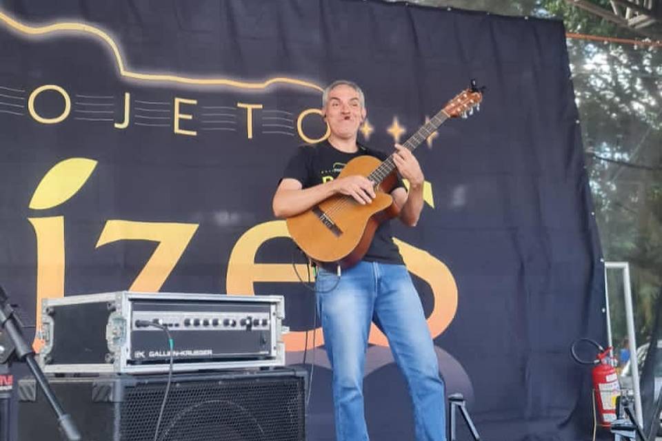 Banda Projeto Raízes