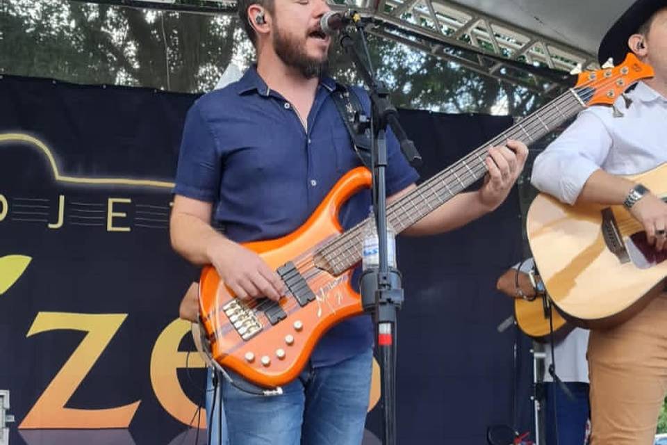 Banda Projeto Raízes