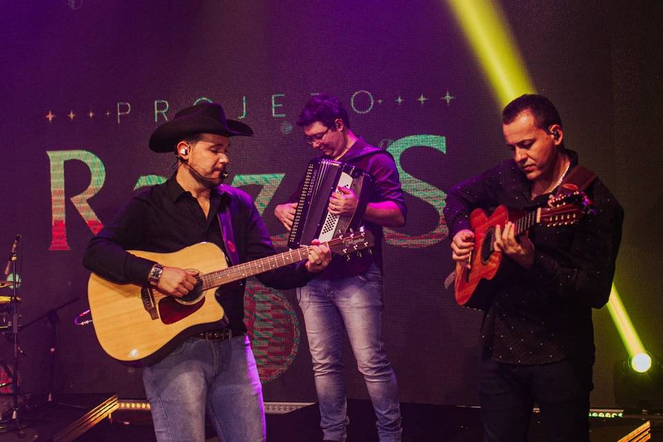 Banda Projeto Raízes