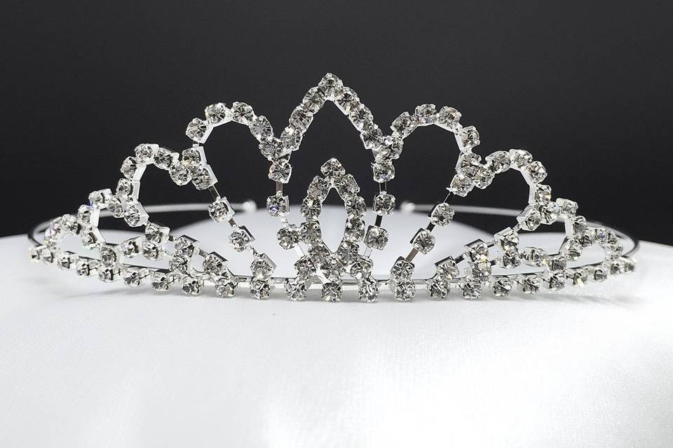 Tiara para daminha.