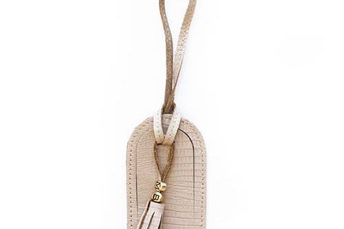 Tag de mala Lizard nude