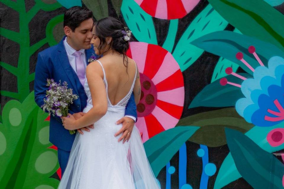 Vestido moderno com brilho