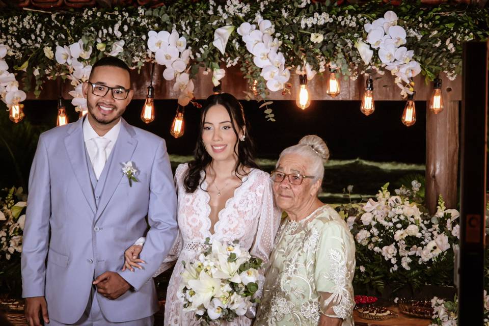 Noivos e fotos com familia