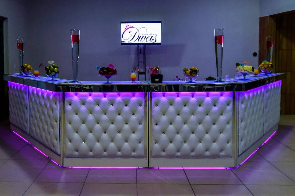 Divas Bartender