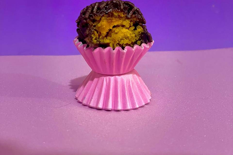Brigadeiro bolo de cenoura