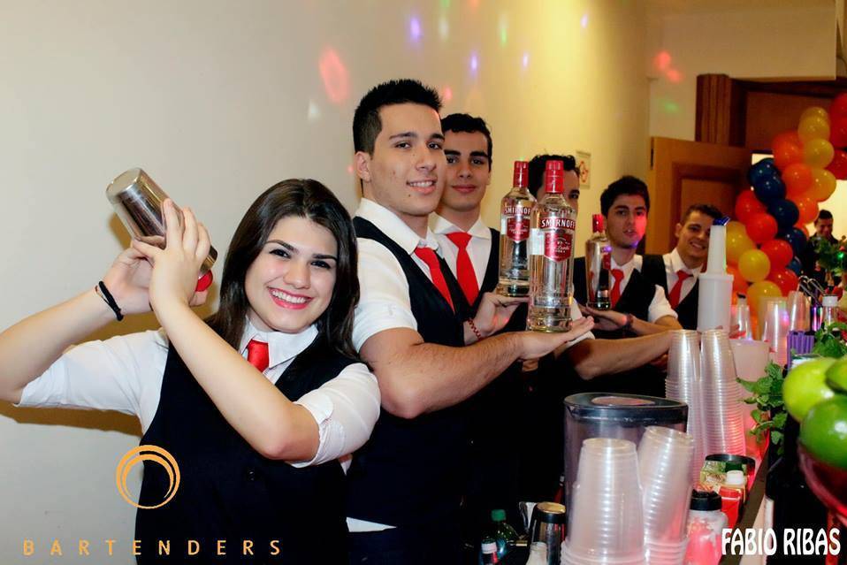 Bartenders Universitários