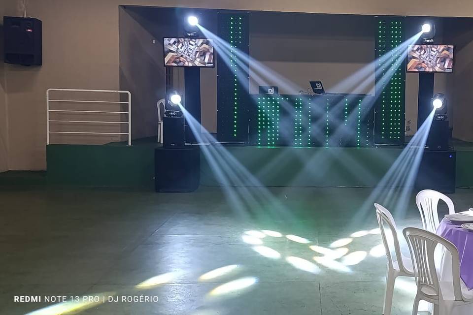 Pista com Cabine holográfica