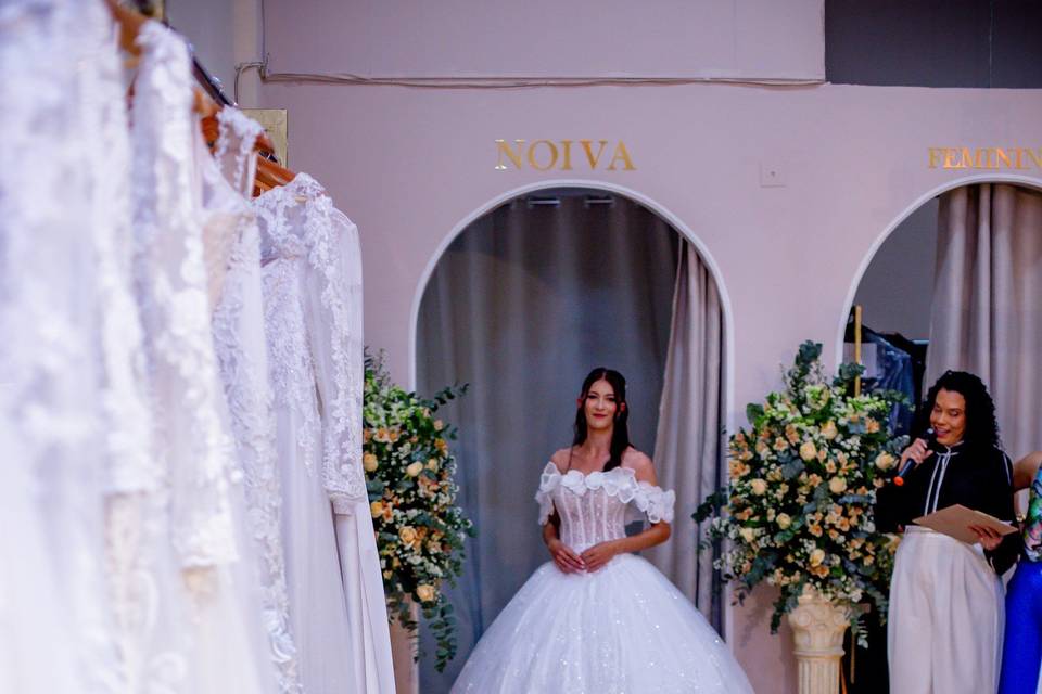 Desfile da Coleção Lumina