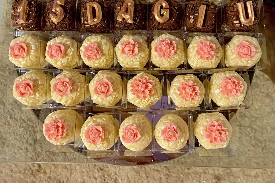 Brigadeiros personalizados