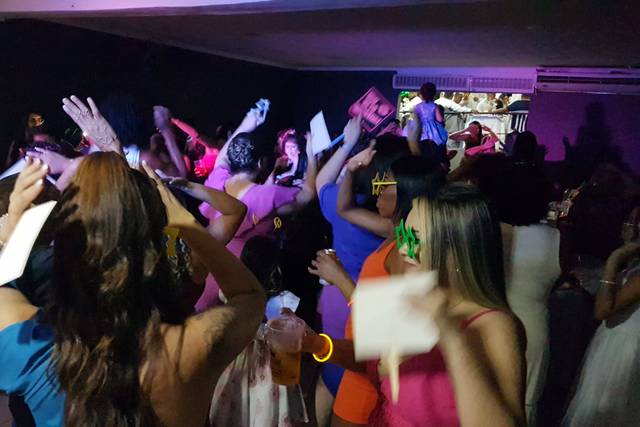 DJ - Restini Produções e Eventos