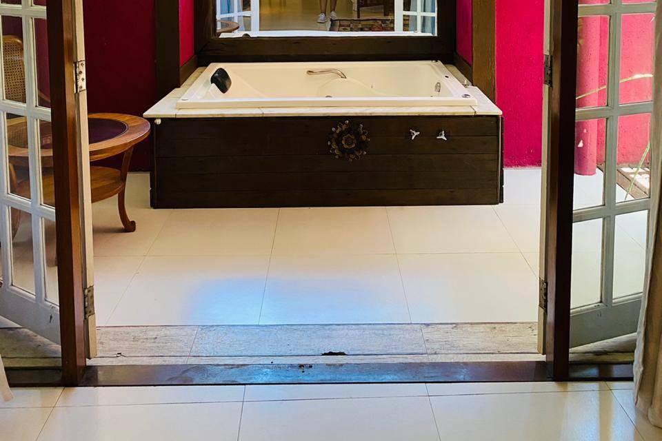 Aquabarra House Jacuzzi
