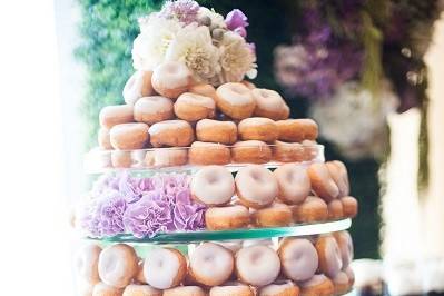 Donuts no bolo do casamento