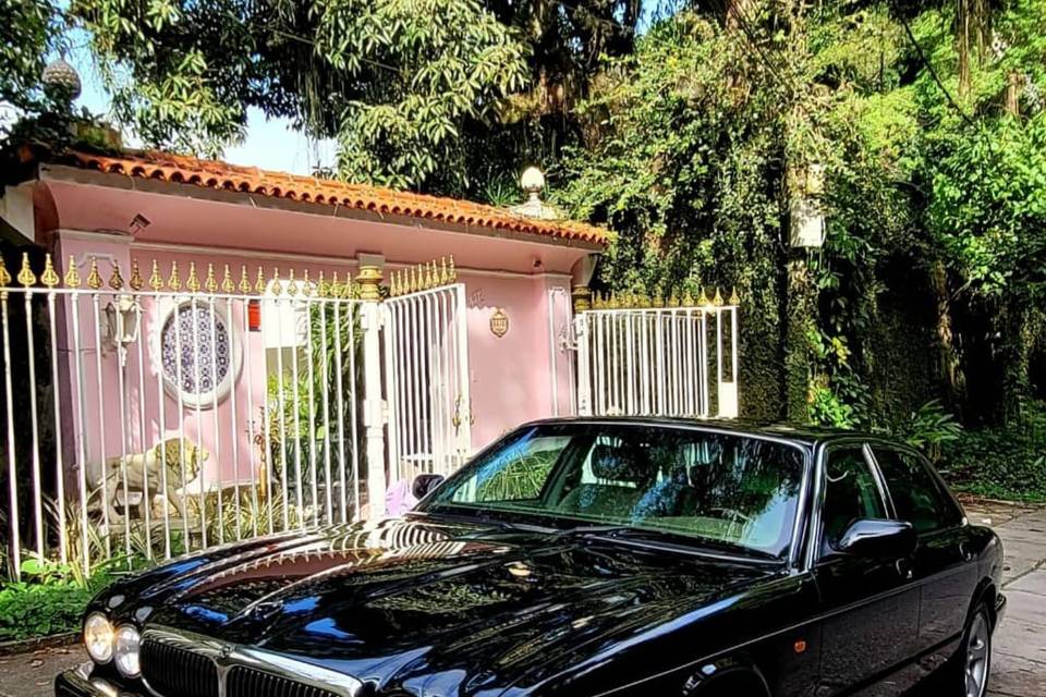 Jaguar XJ8